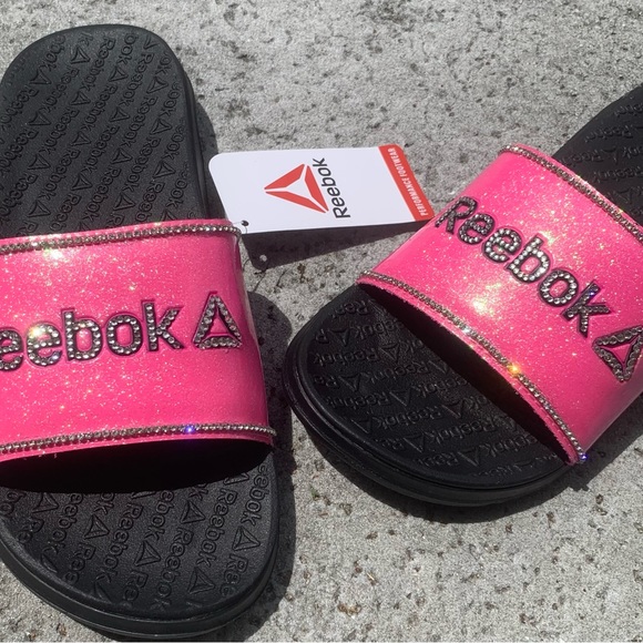 NWT Reebok Slides - Picture 2 of 2